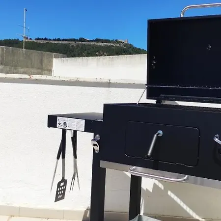 - E Castelo בית נופש *