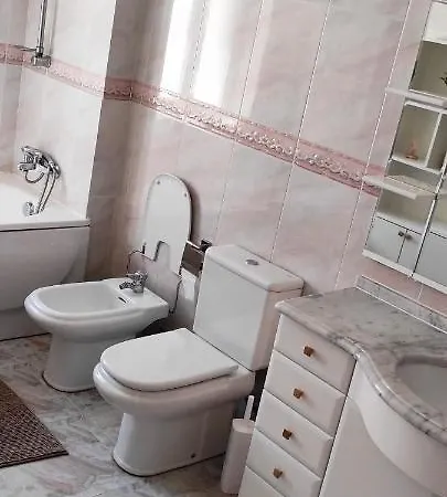 - E Castelo ססימברה