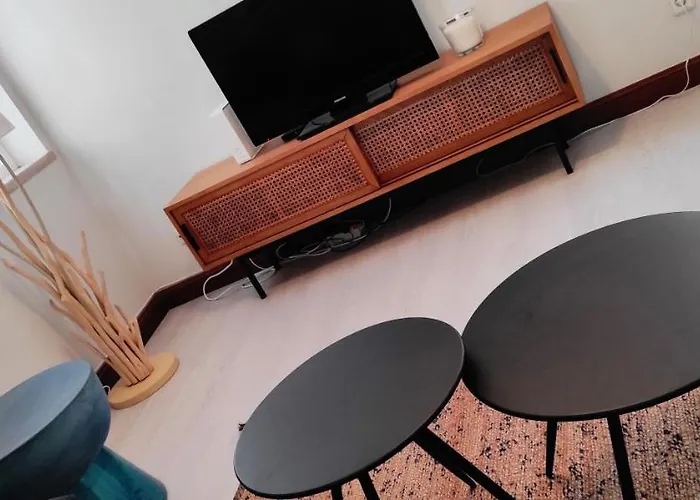 - E Castelo 塞辛布拉