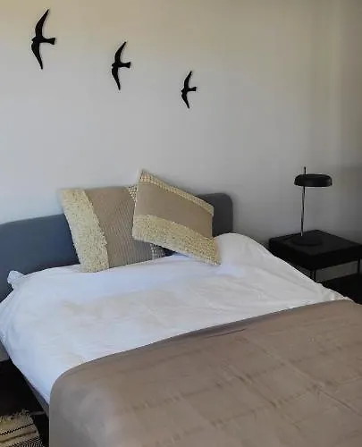 - E Castelo * 塞辛布拉