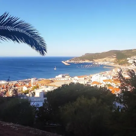 - E Castelo Semesterbostad