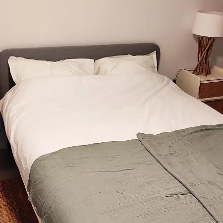 - E Castelo Semesterbostad *