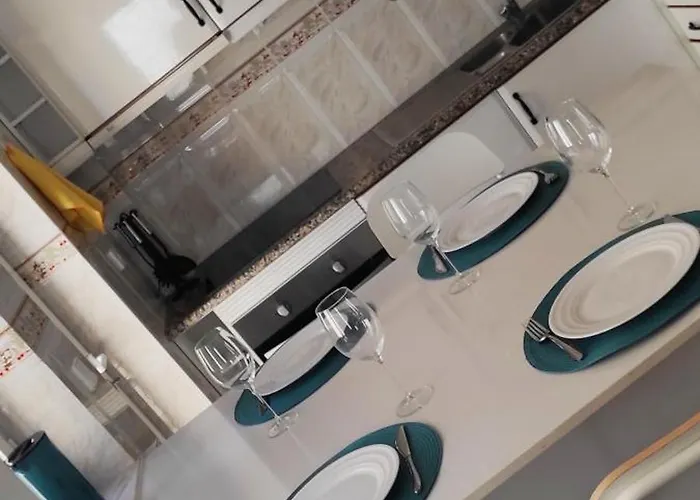 - E Castelo * Σεσίμπρα